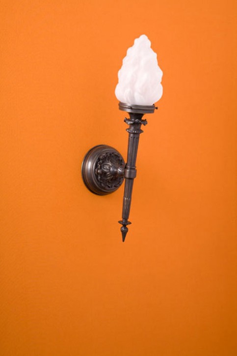 Wandlampe Fackel-Leuchte mit Flammenschirm