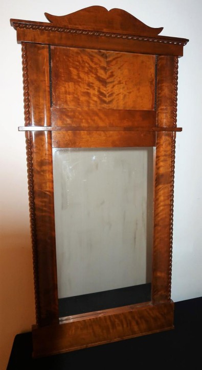 Grosser Biedermeier Wandspiegel