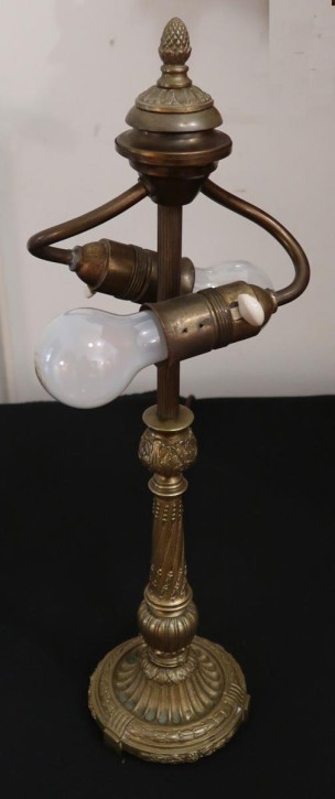 Lampenfuß aus der Gründerzeit