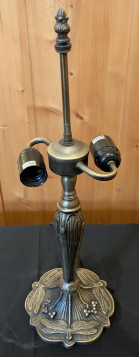 Lampenfuß mit Libellenmotiv