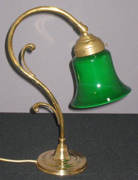 Tischlampe Messing mit grünem Rockschirm