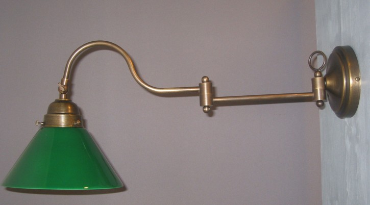 Wandlampe brüniert mit Doppelgelenk Schusterschirm grün