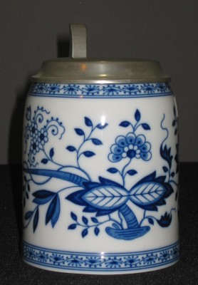 Hutschenreuther Zwiebelmuster Bierkrug mit Zinndeckel