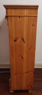 Kleiner Gründerzeit Schrank