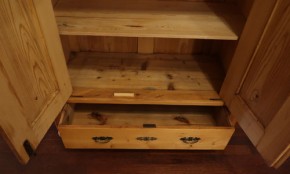 Kleiner Gründerzeit Schrank