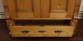 Kleiner Gründerzeit Schrank