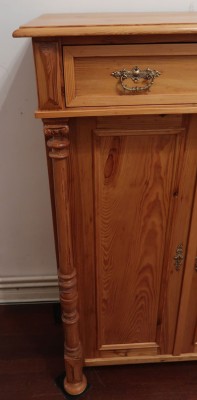 Gründerzeit Vertiko mit Säulen