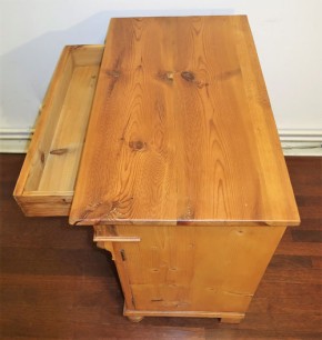 Gründerzeit Halbschrank Weichholz