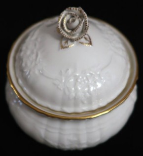 KPM Berlin Rocaille Bonboniere