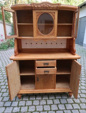 Küchenbuffet mit Schnitzereien 1920er Jahre