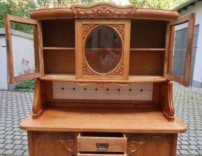 Küchenbuffet mit Schnitzereien 1920er Jahre