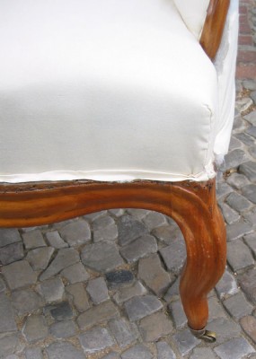 Kindersessel aus dem Biedermeier