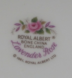 Royal Albert Lavender Rose Deckelterrine