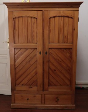 Regalschrank Jahrhundertwende