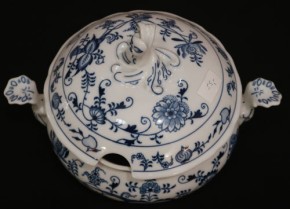 Zwiebelmuster Terrine Bohemia